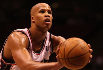 EAST RUTHERFORD, NJ - MARCH 02:  Richard Jefferson #24 of the New Jersey Nets shoots a foul shot against  the San Antonio Spurs during their game on March 2, 2008 at the Izod Arena in East Rutherford, New Jersey.  NOTE TO USER: User expressly acknowledges and agrees that, by downloading and/or using this Photograph, user is consenting to the terms and conditions of the Getty Images License Agreement.  (Photo by Al Bello/Getty Images)