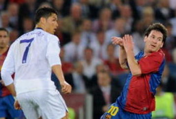 ROME, ITALY - MAY 27:  Cristiano Ronaldo (R) of Manchester United FC and Lionel Messi of Barcelona during the UEFA Champions League Final match between Barcelona and Manchester United at the Stadio Olimpico on May 27, 2009 in Rome, Italy.  (Photo by Claudio Villa/Getty Images)