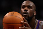 LOS ANGELES, CA - JANUARY 11:  Shaquille O'Neal #32 of the Phoenix Suns lines up a foul shot against the Los Angeles Clippers on January 11, 2009 at Staples Center in Los Angeles, California.  The Suns won 109-103.   NOTE TO USER: User expressly acknowledges and agrees that, by downloading and/or using this Photograph, user is consenting to the terms and conditions of the Getty Images License Agreement.  (Photo by Stephen Dunn/Getty Images)