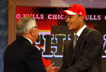 NEW YORK - JUNE 26:  NBA Commissioner David Stern shakes hands with number one draft pick for the Chicago Bulls, Derrick Rose during the 2008 NBA Draft at the Wamu Theatre at Madison Square Garden June 26, 2008 in New York City. NOTE TO USER: User expressly acknowledges and agrees that, by downloading and or using this photograph, User is consenting to the terms and conditions of the Getty Images License Agreement.  (Photo by Nick Laham/Getty Images)