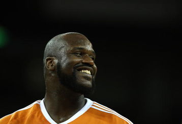 OAKLAND, CA - MARCH 15:  Shaquille O'Neal #32 of the Phoenix Suns looks on against the Golden State Warriors during an NBA game on March 15, 2009 at Oracle Arena in Oakland, California. NOTE TO USER: User expressly acknowledges and agrees that, by downloading and or using this photograph, User is consenting to the terms and conditions of the Getty Images License Agreement.  (Photo by Jed Jacobsohn/Getty Images)