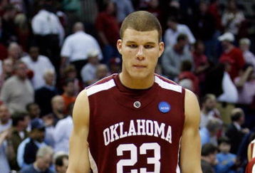MEMPHIS, TN - MARCH 29:  Blake Griffin #23 of the Oklahoma Sooners walks off the court after losing to the North Carolina Tar Heels during the NCAA Men's Basketball Tournament South Regional Final at the FedExForum on March 29, 2009 in Memphis, Tennessee. The Tar Heels defeated the Sooners 72-60 to advance to the Final Four.  (Photo by Joe Murphy/Getty Images)
