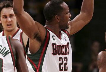 MILWAUKEE - MARCH 4:  Michael Redd #22 of the Milwaukee Bucks fires up the crowd during a game against the Chicago Bulls at the Bradley Center March 4, 2007 in Milwaukee, Wisconsin. The Bulls defeated the Bucks 126-121in overtime. NOTE TO USER: User expressly acknowledges and agrees that, by downloading and/or using this Photograph, user is consenting to the terms and conditions of the Getty Images License Agreement.  (Photo by Jonathan Daniel/Getty Images)