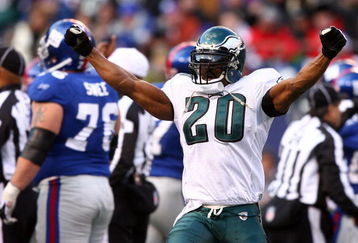 EAST RUTHERFORD, NJ - JANUARY 11:  Brian Dawkins #20 of the Philadelphia Eagles reacts after a play against the New York Giants during the NFC Divisional Playoff Game on January 11, 2009 at Giants Stadium in East Rutherford, New Jersey.  (Photo by Al Bello/Getty Images)
