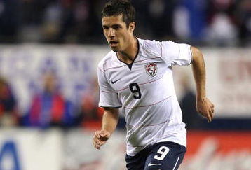 CHICAGO - JUNE 06: Benny Feilhaber #9 of the United States controls the ball against Honduras during a FIFA 2010 World Cup Qualifying match on June 6, 2009 at Soldier Field in Chicago, Illinois. The United States defeated Honduras 2-1. (Photo by Jonathan Daniel/Getty Images)