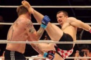 Cro-cop-knocks-out-aleksander-e_crop_310x205