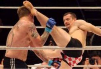 Cro-cop-knocks-out-aleksander-e_crop_340x234