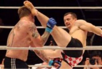 Cro-cop-knocks-out-aleksander-e_feature