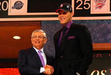 NEW YORK - JUNE 25:  NBA Commissioner David Stern poses for a photograph with the first overall draft pick by the Los Angeles Clippers,  Blake Griffin during the 2009 NBA Draft at the Wamu Theatre at Madison Square Garden June 25, 2009 in New York City. NOTE TO USER: User expressly acknowledges and agrees that, by downloading and/or using this Photograph, User is consenting to the terms and conditions of the Getty Images License Agreement.  (Photo by Jim McIsaac/Getty Images)