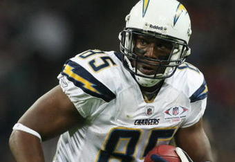 LONDON - OCTOBER 26: Antonio Gates of San Diego Chargers in action during the Bridgestone International Series NFL match between San Diego Chargers and New Orleans Saints at Wembley Stadium on October 26, 2008 in London, England.  (Photo by Nick Laham/Getty Images)