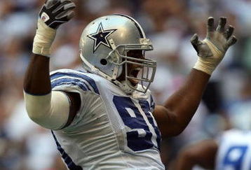 IRVING, TX - OCTOBER 05:  Tackle Jay Ratliff #90 of the Dallas Cowboys celebrates a defensive tackle against Cedric Benson #32 of the Cincinnati Bengals at Texas Stadium on October 5, 2008 in Irving, Texas.  (Photo by Ronald Martinez/Getty Images)