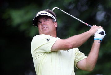 CROMWELL, CT - JUNE 26: Kenny Perry drives during round two of the 2009 Travelers Championship at TPC River Highlands on June 26, 2009 in Cromwell, Connecticut. (Photo by Jim Rogash/Getty Images)