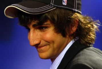 NEW YORK - JUNE 25:  Fifth overall draft pick by the Minnesota Timberwolves,  Ricky Rubio makes his way to the stage during the 2009 NBA Draft at the Wamu Theatre at Madison Square Garden June 25, 2009 in New York City. NOTE TO USER: User expressly acknowledges and agrees that, by downloading and/or using this Photograph, User is consenting to the terms and conditions of the Getty Images License Agreement.  (Photo by Jim McIsaac/Getty Images)