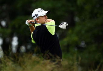 FARMINGDALE, NY - JUNE 19:  David Toms watches his tee shot on the 13tth hole during the continuation of the first round of the 109th U.S. Open on the Black Course at Bethpage State Park on June 19, 2009 in Farmingdale, New York.  (Photo by Chris McGrath/Getty Images)