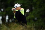 FARMINGDALE, NY - JUNE 19:  David Toms watches his tee shot on the 13tth hole during the continuation of the first round of the 109th U.S. Open on the Black Course at Bethpage State Park on June 19, 2009 in Farmingdale, New York.  (Photo by Chris McGrath/Getty Images)