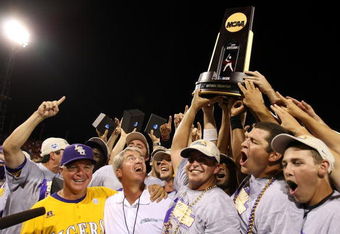 OMAHA, NE - JUNE 24:  The Louisiana State University Tigers celebrate the win over the Texas Longhorns during Game 3 of the 2009 NCAA College World Series at Rosenblatt Stadium on June 24, 2009 in Omaha, Nebraska. The Tigers defeated the Longhorns 11-4 to win the national title.  (Photo by Elsa/Getty Images)