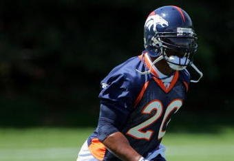 ENGLEWOOD, CO - JUNE 12:  Safety Brian Dawkins #20 of the Denver Broncos participates in minicamp practice at the Broncos Dove Valley training facility on June 12, 2009 in Englewood, Colorado.  (Photo by Doug Pensinger/Getty Images)