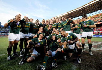 PRETORIA, SOUTH AFRICA - JUNE 27:  The Springboks celebrate after claiming victory in the Second Test match between South Africa and the British and Irish Lions at Loftus Versfeld on June 27, 2009 in Pretoria, South Africa.  (Photo by Lee Warren/Gallo Images/Getty Images)