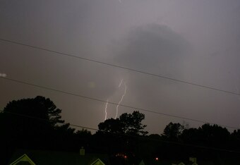 2009-0615d0023_crop_340x234