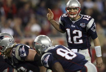 GLENDALE, AZ - FEBRUARY 03:  Tom Brady #12 of of the New England Patriots calls out from under center in the fourth quarter of Super Bowl XLII against the New York Giants on February 3, 2008 at the University of Phoenix Stadium in Glendale, Arizona.  (Photo by Elsa/Getty Images)