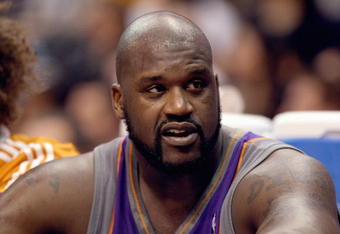 LOS ANGELES, CA - JANUARY 11:  Shaquille O'Neal #32 of the Phoenix Suns watches the action against the Los Angeles Clippers on January 11, 2009 at Staples Center in Los Angeles, California.   The Suns won 109-103.   NOTE TO USER: User expressly acknowledges and agrees that, by downloading and/or using this Photograph, user is consenting to the terms and conditions of the Getty Images License Agreement.  (Photo by Stephen Dunn/Getty Images)