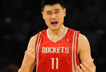 LOS ANGELES, CA - MAY 06:  Yao Ming #11 of the Houston Rockets reacts to a foul called on him in the second quarter against the Los Angeles Lakers in Game Two of the Western Conference Semifinals during the 2009 NBA Playoffs at Staples Center on May 6, 2009 in Los Angeles, California. NOTE TO USER: User expressly acknowledges and agrees that, by downloading and or using this photograph, User is consenting to the terms and conditions of the Getty Images License Agreement.  (Photo by Harry How/Getty Images)