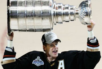 Chris-pronger-stanley-cup_feature