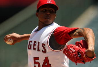 ANAHEIM, CA - MAY 14:  Pitcher Ervin Santana #54 of  the Los Angeles Angels of Anaheim throws a pitch against the Boston Red Sox on May 14, 2009 at Angel Stadium in Anaheim, California. The Angels won 5-4 in 12 innings.  (Photo by Stephen Dunn/Getty Images)