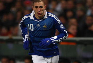 MARSEILLE, FRANCE - FEBRUARY 11:  Karim Benzema of France during the International Friendly match between France and Argentina at the Stade Velodrome on February 11, 2009 in Marseille, France.  (Photo by Michael Steele/Getty Images)