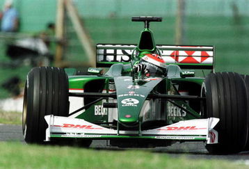 7 Oct 2000:  Johnny Herbert of Great Britain and Jaguar during the third free practice session for the Japanese Grand Prix at Suzuka, Japan. Mandatory Credit: Clive Mason/ALLSPORT