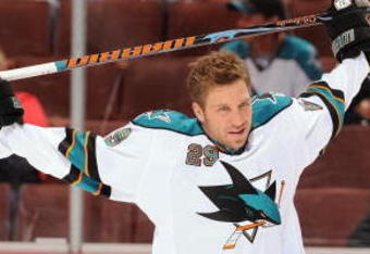 ANAHEIM, CA - APRIL 21:  Ryane Clowe #29 of the San Jose Sharks warms up against the Anaheim Ducks during Game Three of the Western Conference Quarterfinal Round of the 2009 Stanley Cup Playoffs at Honda Center on April 21, 2009 in Anaheim, California. (Photo by Harry How/Getty Images)