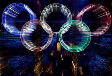 TURIN, ITALY - FEBRUARY 26: The Olympic rings are shown during the Closing Ceremony of the Turin 2006 Winter Olympic Games on February 26, 2006 at the Olympic Stadium in Turin, Italy.  (Photo by Brian Bahr/Getty Images)