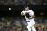 LOS ANGELES, CA - JULY 07:  Second baseman Jeff Kent #12 of the Los Angeles Dodgersthrows to first during the game against the Atlanta Braves on July 7, 2008 at Dodger Stadiium in Los Angeles, California. The Dodgers won 3-0.  (Photo by Stephen Dunn/Getty Images)