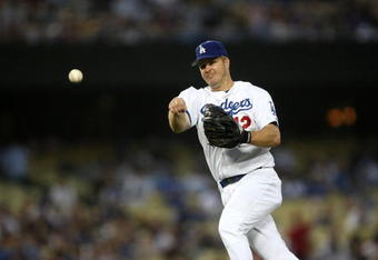 LOS ANGELES, CA - JULY 07:  Second baseman Jeff Kent #12 of the Los Angeles Dodgersthrows to first during the game against the Atlanta Braves on July 7, 2008 at Dodger Stadiium in Los Angeles, California. The Dodgers won 3-0.  (Photo by Stephen Dunn/Getty Images)