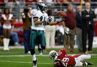 GLENDALE, AZ - JANUARY 18:  Wide receiver DeSean Jackson #10 of the Philadelphia Eagles catches a 62-yard touchdown in front of cornerback Dominique Rodgers-Cromartie #29 of the Arizona Cardinals in the fourth quarter during the NFC championship game on January 18, 2009 at University of Phoenix Stadium in Glendale, Arizona.  (Photo by Chris Graythen/Getty Images)