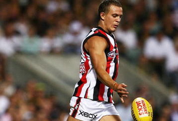 PERTH, AUSTRALIA - MARCH 30: Luke Ball of the Saints in action during the round one AFL match between the West Coast Eagles and St Kilda at Subiaco Oval March 30, 2006 in Perth, Australia.  (Photo by Paul Kane/Getty Images)