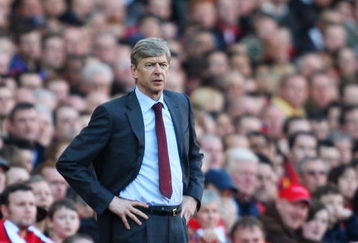 LONDON - FEBRUARY 21:  Manager of Arsenal Arsene Wenger looks on during the Barclays Premier League match between Arsenal and Sunderland at Emirates Stadium on February 21, 2009 in London, England.  (Photo by Mark Thompson/Getty Images)