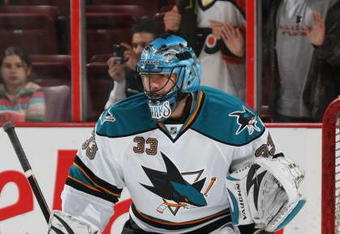 PHILADELPHIA - OCTOBER 22:  Brian Boucher #33 of the San Jose Sharks tends net in warmups prior to the game against the Philadelphia Flyers on October 22, 2008 at the Wachovia Center in Philadelphia, Pennsylvania.  (Photo by Bruce Bennett/Getty Images)