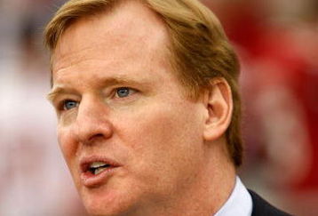 GLENDALE, AZ - JANUARY 18:  NFL Commissioner Roger Goodell looks on before the Arizona Cardinals take on the Philadelphia Eagles in the NFC championship game on January 18, 2009 at University of Phoenix Stadium in Glendale, Arizona.  (Photo by Jamie Squire/Getty Images)