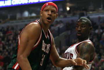 CHICAGO - MARCH 06:  Charlie Villanueva #31 of the Milwaukee Bucks reacts after he didn't get a call on an offensive play which he thought he was fouled on in the first quarter as Ben Gordon #7 of the Chicago Bulls looks on at the United Center on March 6, 2009 in Chicago, Illinois.  NOTE TO USER: User expressly acknowledges and agreees that, by downloading and/or using this Photograph, User is consenting to the terms and conditions of the Getty Images License Agreement.  (Photo by Jonathan Daniel/Getty Images)
