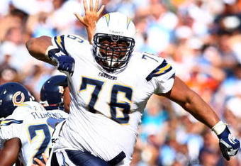 SAN DIEGO - SEPTEMBER 9:  Defensive Tackle Jamal Williams #76 of the San Diego Chargers celebrates the Chicago Bears' turnover on downs during the 4th quarter at Qualcomm Stadium September 9, 2007 in San Diego, California.  (Photo by Donald Miralle/Getty Images)