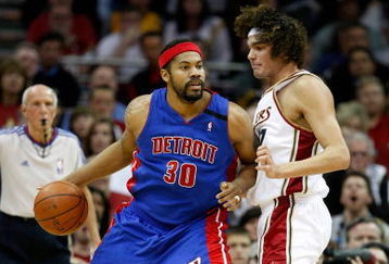 CLEVELAND - APRIL 21:  Rasheed Wallace #30 of the Detroit Pistons goes up against Anderson Varejao #17 of the Cleveland Cavaliers in Game Two of the Eastern Conference Quarterfinals during the 2009 NBA Playoffs at Quicken Loans Arena on April 21, 2009 in Cleveland, Ohio.  The Cavaliers won 94-82.  NOTE TO USER: User expressly acknowledges and agrees that, by downloading and or using this photograph, User is consenting to the terms and conditions of the Getty Images License Agreement.  (Photo by Gregory Shamus/Getty Images)