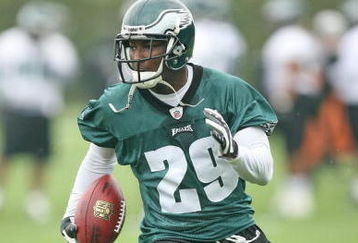 PHILADELPHIA - MAY 1: Running back LeSean McCoy #29 of the Philadelphia Eagles runs the ball during minicamp practice at the NovaCare Complex on May 1, 2009 in Philadelphia, Pennsylvania. (Photo by Hunter Martin/Getty Images)