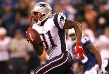 INDIANAPOLIS - NOVEMBER 02:  Randy Moss #81 of the New England Patriots runs for yards after the catch on the last play of the game against the Indianapolis Colts at Lucas Oil Stadium on November 2, 2008 in Indianapolis, Indiana. The Colts won 18-15. (Photo by Andy Lyons/Getty Images)