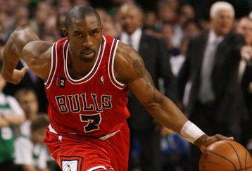 BOSTON - APRIL 28:  Ben Gordon #7 of the Chicago Bulls heads for the net against the Boston Celtics in Game Five of the Eastern Conference Quarterfinals during the 2009 NBA Playoffs at TD Banknorth Garden on April 28, 2009 in Boston, Massachusetts. The Celtics defeated the Bulls 106-104 in overtime. NOTE TO USER: User expressly acknowledges and agrees that, by downloading and or using this photograph, User is consenting to the terms and conditions of the Getty Images License Agreement.  (Photo by Elsa/Getty Images)