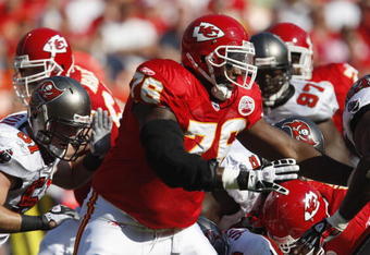 KANSAS CITY, MO - NOVEMBER 02:  Branden Albert #76 of the Kansas City Chiefs blocks gainst the Tampa Bay Buccaneers during their NFL game on November 2, 2008 at Arrowhead Stadium in Kansas City, Missouri.  The Buccaneers won 30 to 27 in overtime. (Photo by: Jamie Squire/Getty Images)
