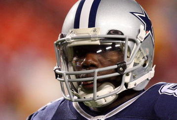 LANDOVER, MD - NOVEMBER 16:  Terrell Owens #81 of the Dallas Cowboys in action against the Washington Redskins on November 16, 2008 at FedEx Field in Landover, Maryland.  (Photo by Jim McIsaac/Getty Images)