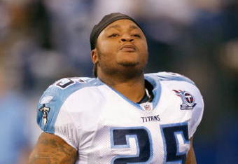 INDIANAPOLIS - DECEMBER 28:  Lendale White #25 of the Tennessee Titans warms up before the game against the Indianapolis Colts on December 28, 2008 at Lucas Oil Stadium in Indianapolis, Indiana. (Photo by: Jamie Squire/Getty Images)