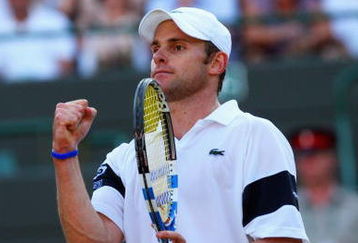 WIMBLEDON, ENGLAND - JULY 01:  Andy Roddick of USA celebrates victory during the men's singles quarter final match against Lleyton Hewitt of Australia on Day Nine of the Wimbledon Lawn Tennis Championships at the All England Lawn Tennis and Croquet Club on July 1, 2009 in London, England.  (Photo by Hamish Blair/Getty Images)