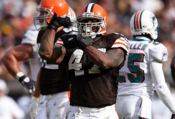 CLEVELAND - OCTOBER 14:  Lawrence Vickers #47 of the Cleveland Browns gestures to the crowd after gaining a first down at Cleveland Browns Stadium October 14, 2007 in Cleveland, Ohio.  (Photo by Andy Lyons/Getty Images)